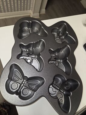 Nordic Ware Butterfly & Bee Nonstick Baking Pan - Dark Gray